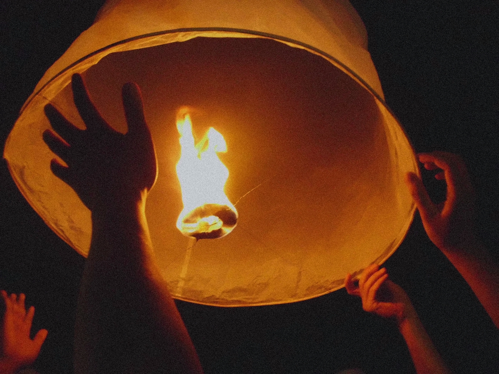 1000 Lampion Waisak-bg