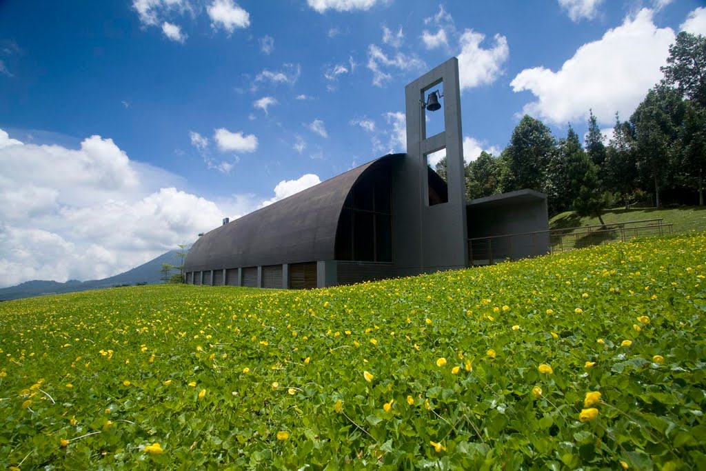 2. Bukit Doa Tomohon