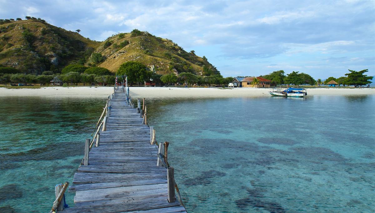 Kanawa padar rinca komodo tour island flores murah