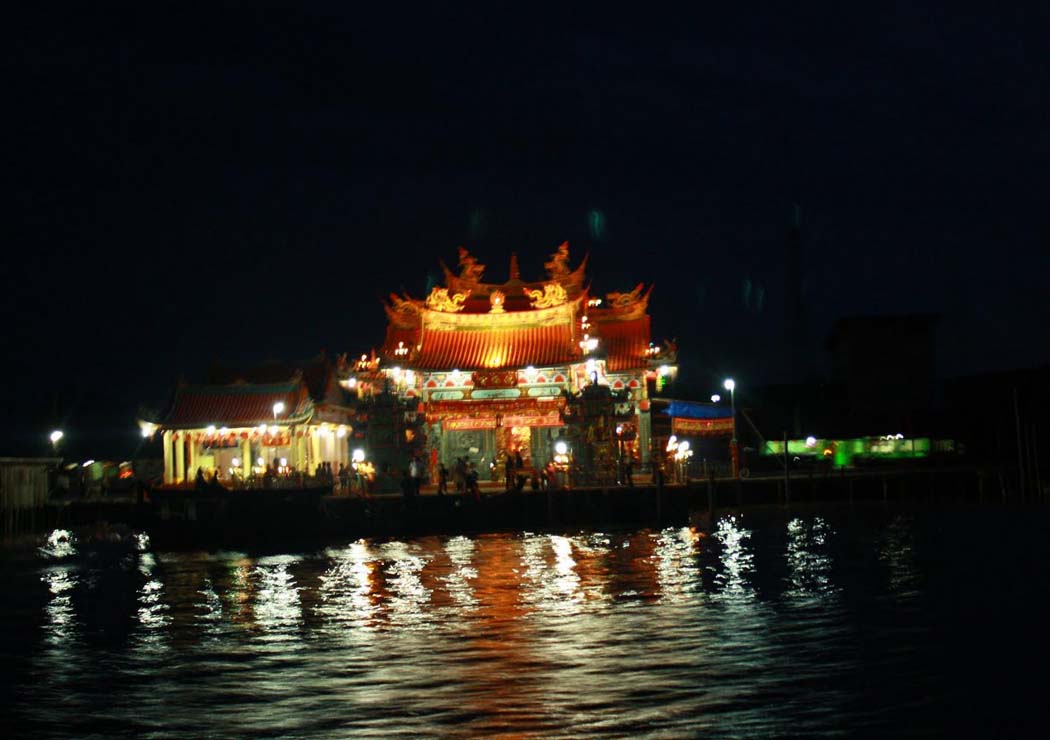 Paket Wisata Upacara Bakar Tongkang Pesona Indonesia-Foto Trip 5