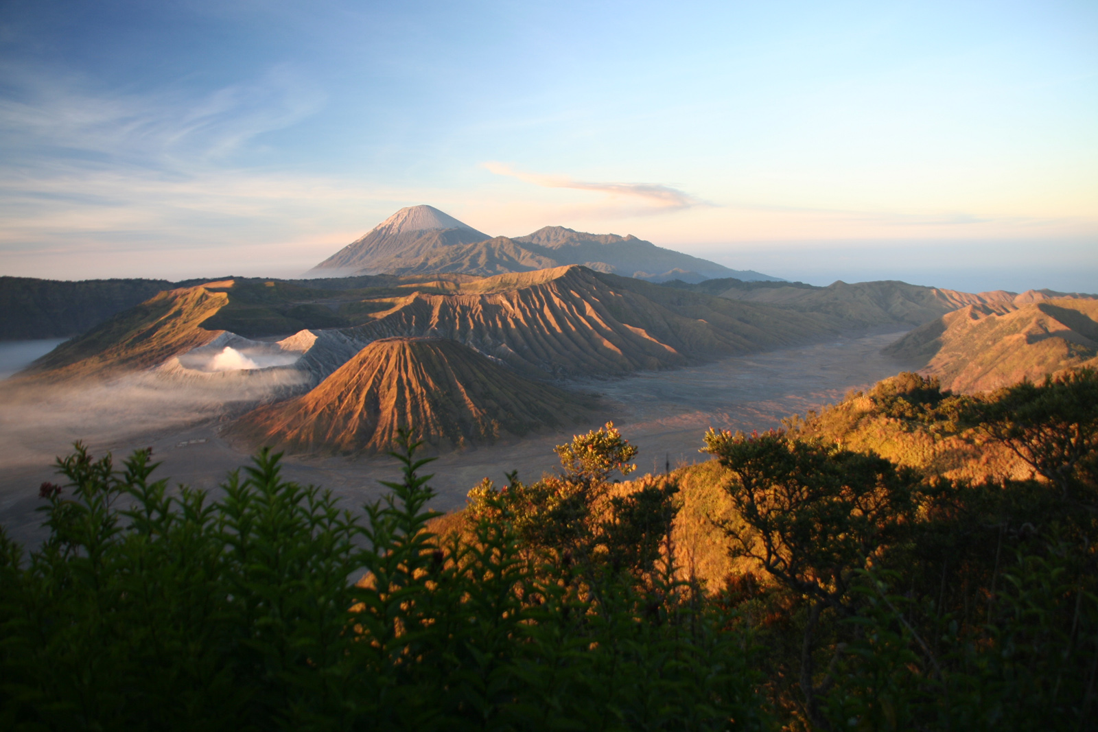 Wisata Bromo Midnight-bg