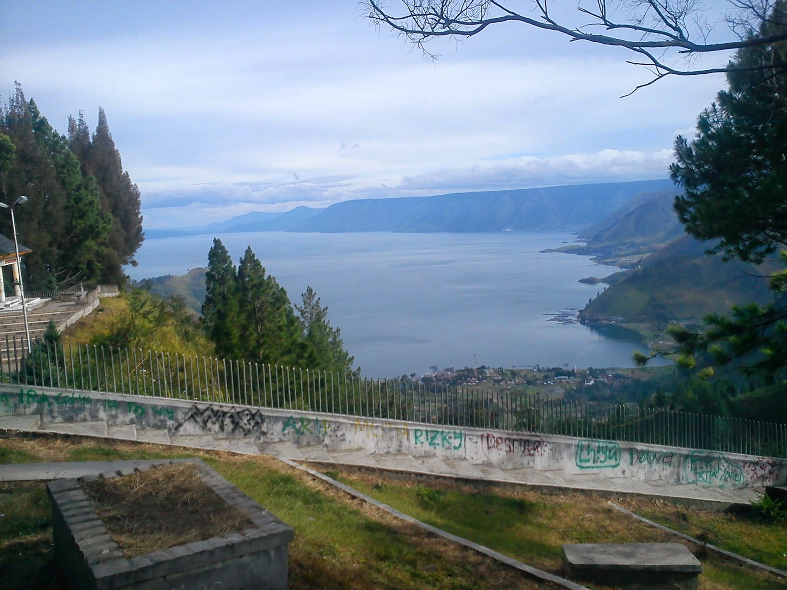 Wisata Danau Toba-bf